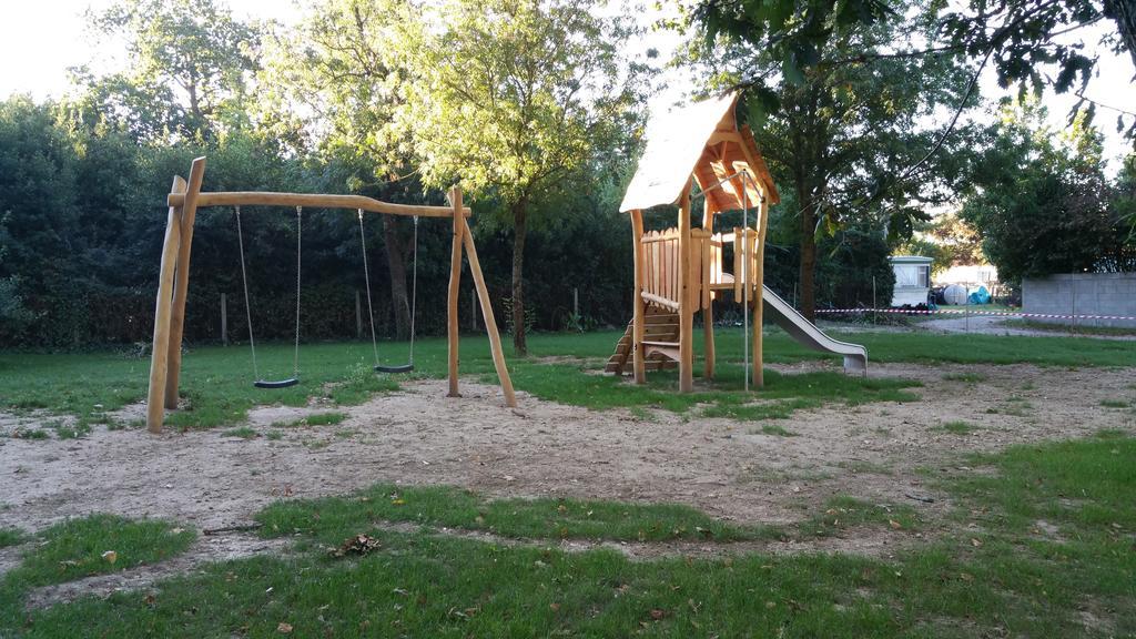 Camping Fleur d'Oleron Saint-Pierre-d'Oleron Eksteriør bilde